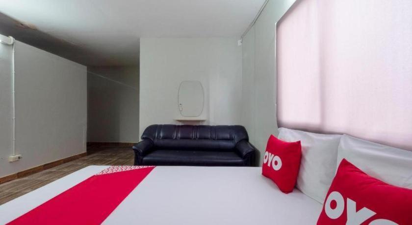 Oyo 1066 Encore Sea Side Pattaya Eksteriør bilde